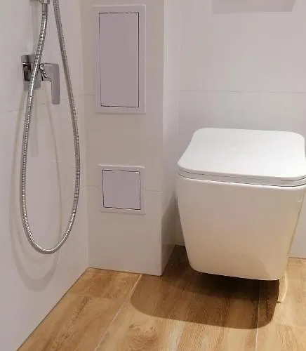 Delux Aleja Nmp 8 - Free Parking דירה